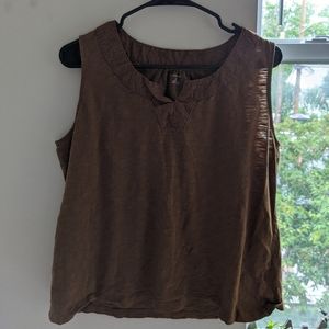 Sleeveless Tee